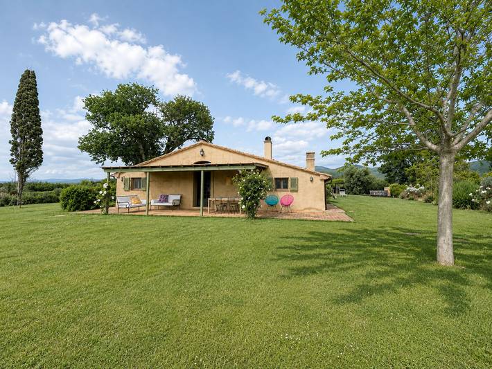 Casa vacanza per 7 persone, con Giardino a Bolgheri