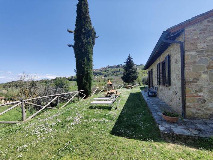 Gîte pour 4 personnes, avec vue sur le lac ainsi que vue et jardin, animaux acceptés à Montepulciano - 2