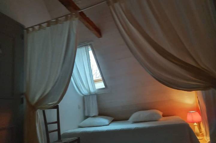 Location de vacances pour 2 personnes, avec balcon et jardin à Coubisou - 4