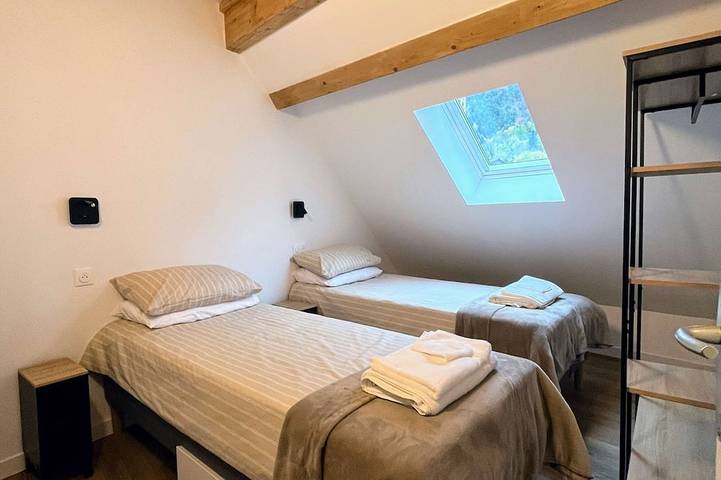 Ganze Wohnung, Modern Renovated Three Bed Duplex Apartment - Sleeps 8 in Le Bourg-d'Oisans, Nationalpark Écrins