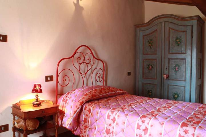 Villa di campagna indipendente con giardino a Montepulciano in Toscana in Montepulciano, Siena e dintorni