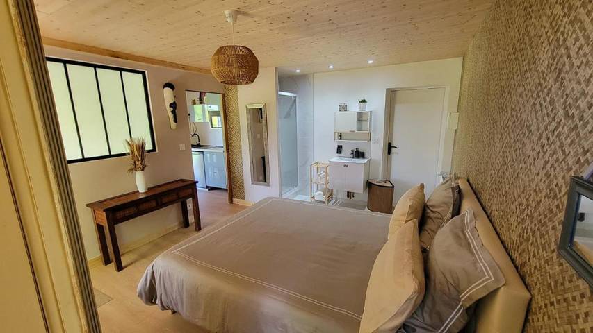 Location de vacances pour 3 personnes, avec jardin ainsi que vue et terrasse à Amfreville (Normandie)