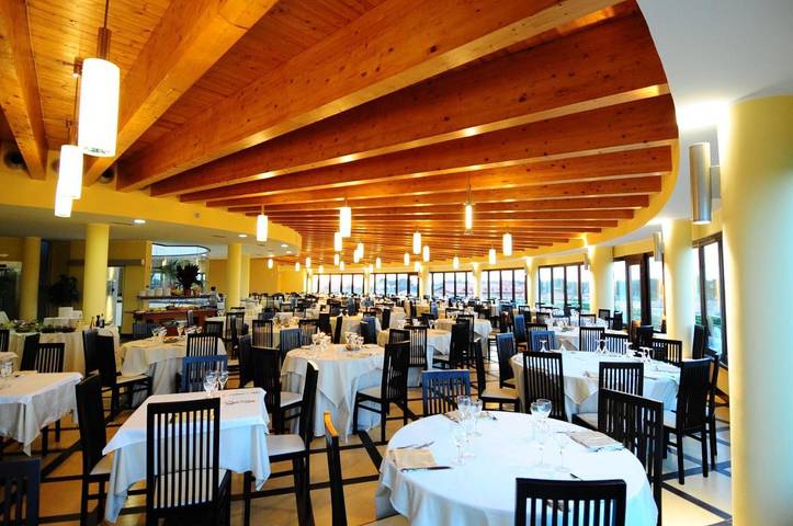 Station pour 2 personnes, avec piscine ainsi que jardin et sauna à Cariati - 4