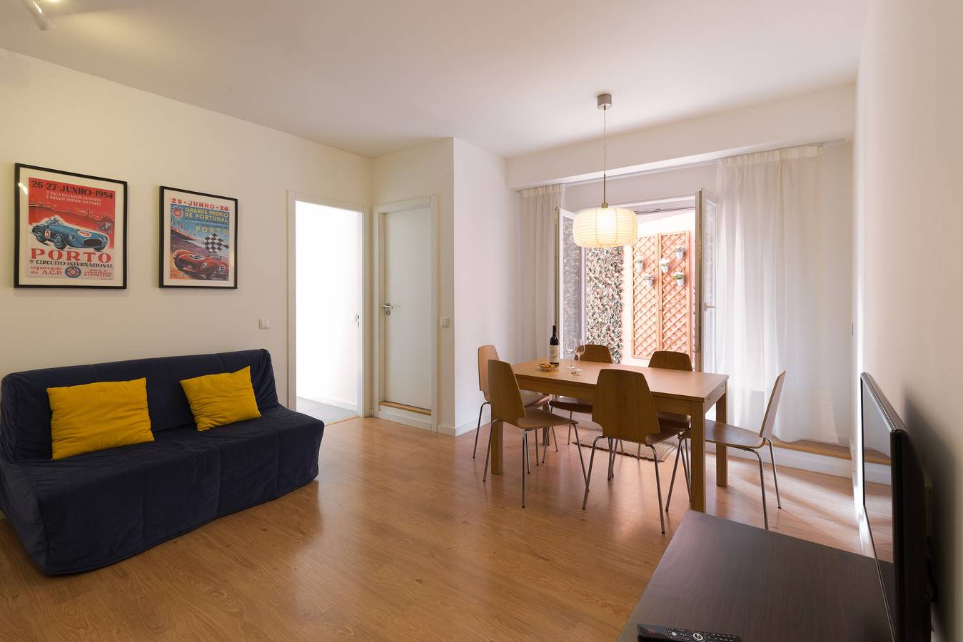 Entire apartment, Av Apartments I in Santo Ildefonso, Porto