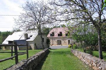Gîte pour 10 personnes, avec jardin, animaux acceptés à Orliaguet