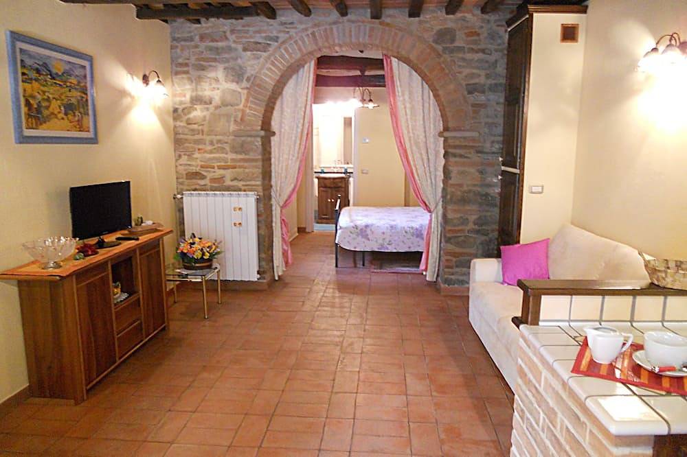 Ganze Wohnung, Appartamento Stefy, Cortona, in der Altstadt typisch toskanisch in Cortona, Arezzo Provinz