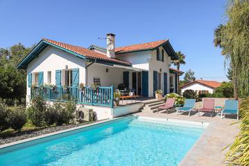 Chambre d’hôte pour 4 personnes, avec jardin et piscine à Arcangues
