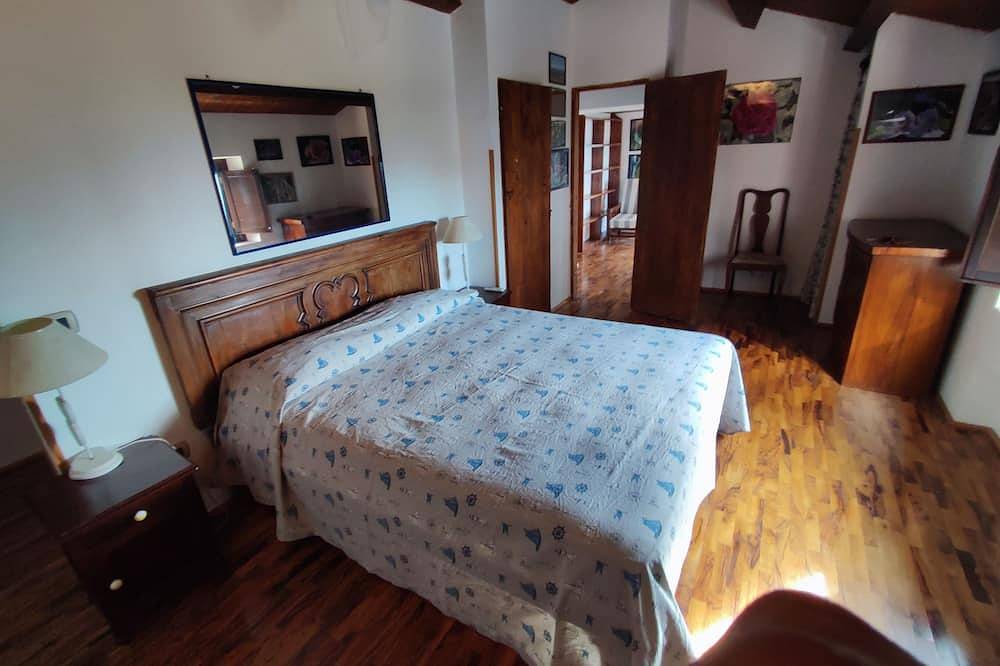 Villino Ponza, with access to the beach and shared pool in Faro Capo Vaticano, Vibo Valentia Provinz