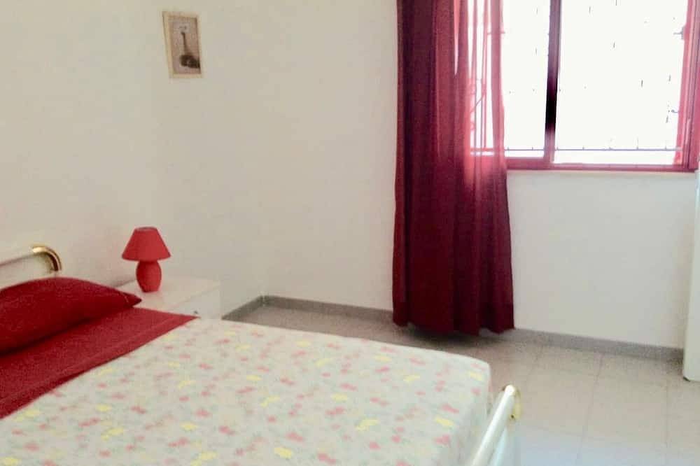 Ganze Wohnung, Residence Delle Rose Ferienwohnung C in Lido Marini, Golf von Tarent