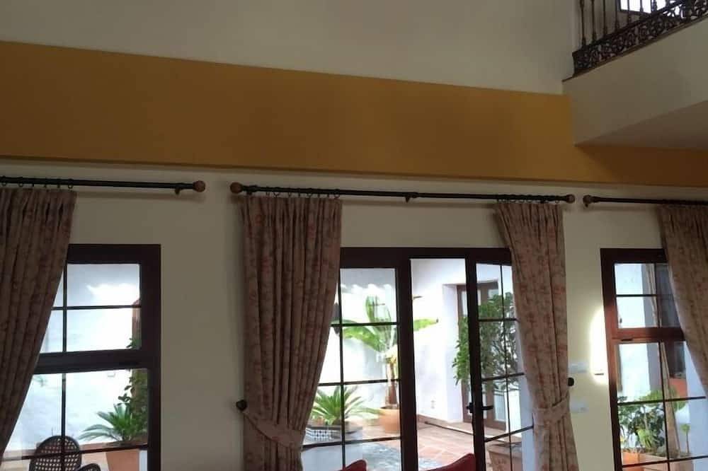 400m² Rustic Spanish Cortijo with Stunning Lake & Mountain view in Viñuela, Málaga Province