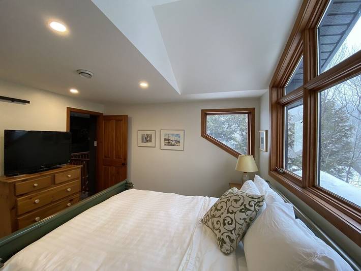 Vacation rental for 10 people, with yard and sauna as well as hot tub in Quebec