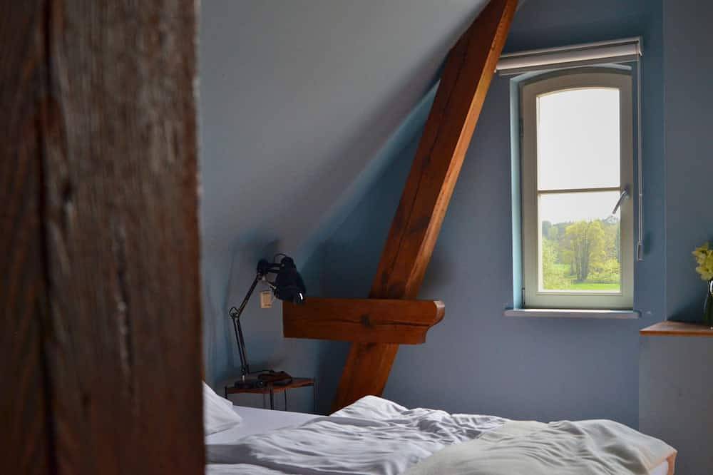 Doppelzimmer im Gasthaus am Finowkanal (ehemalige Schule von 1875). in Zerpenschleuse, Wandlitz