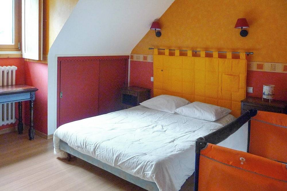 Homerez - House in Plougrescant. in Plougrescant, Pink Granite Coast