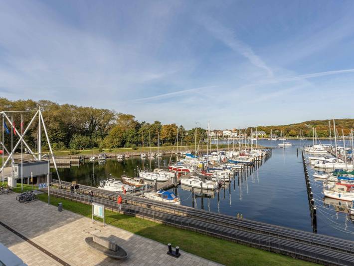 Ferienwohnung für 3 Personen, mit Balkon und Whirlpool sowie Sauna und Seeblick in Priwall - 2