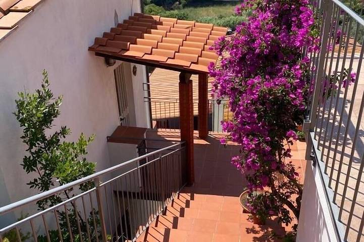 Ganze Wohnung, Schöne wohnung mit terrasse mit meerblick in Spiaggia di Fetovaia (Campo nell'Elba), Campo nell'Elba