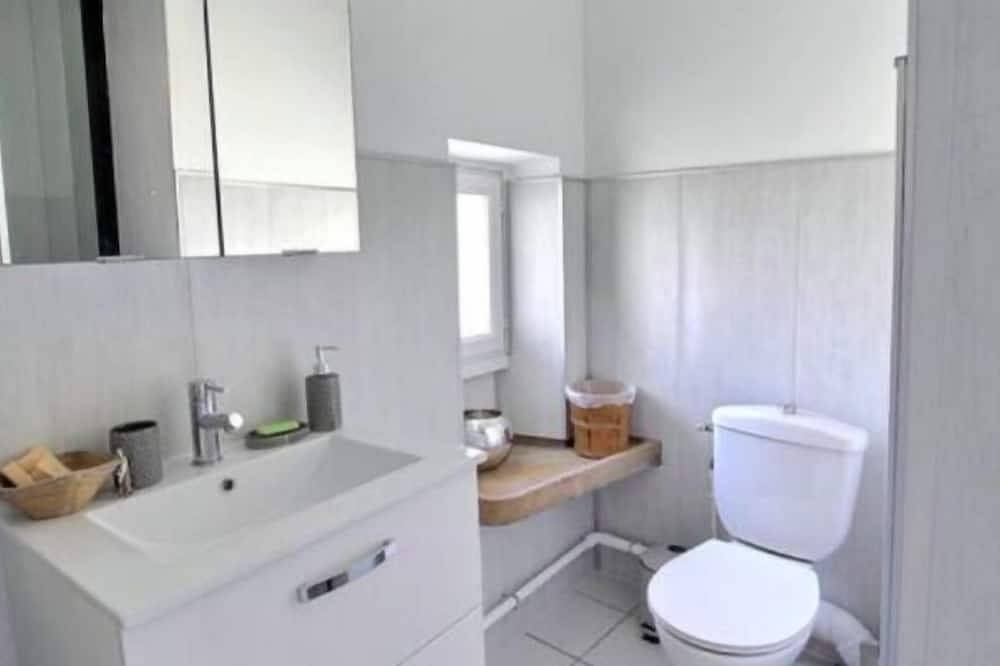 Entire apartment, Le Savana - Renovated & City Center in Bourges, Bourges region