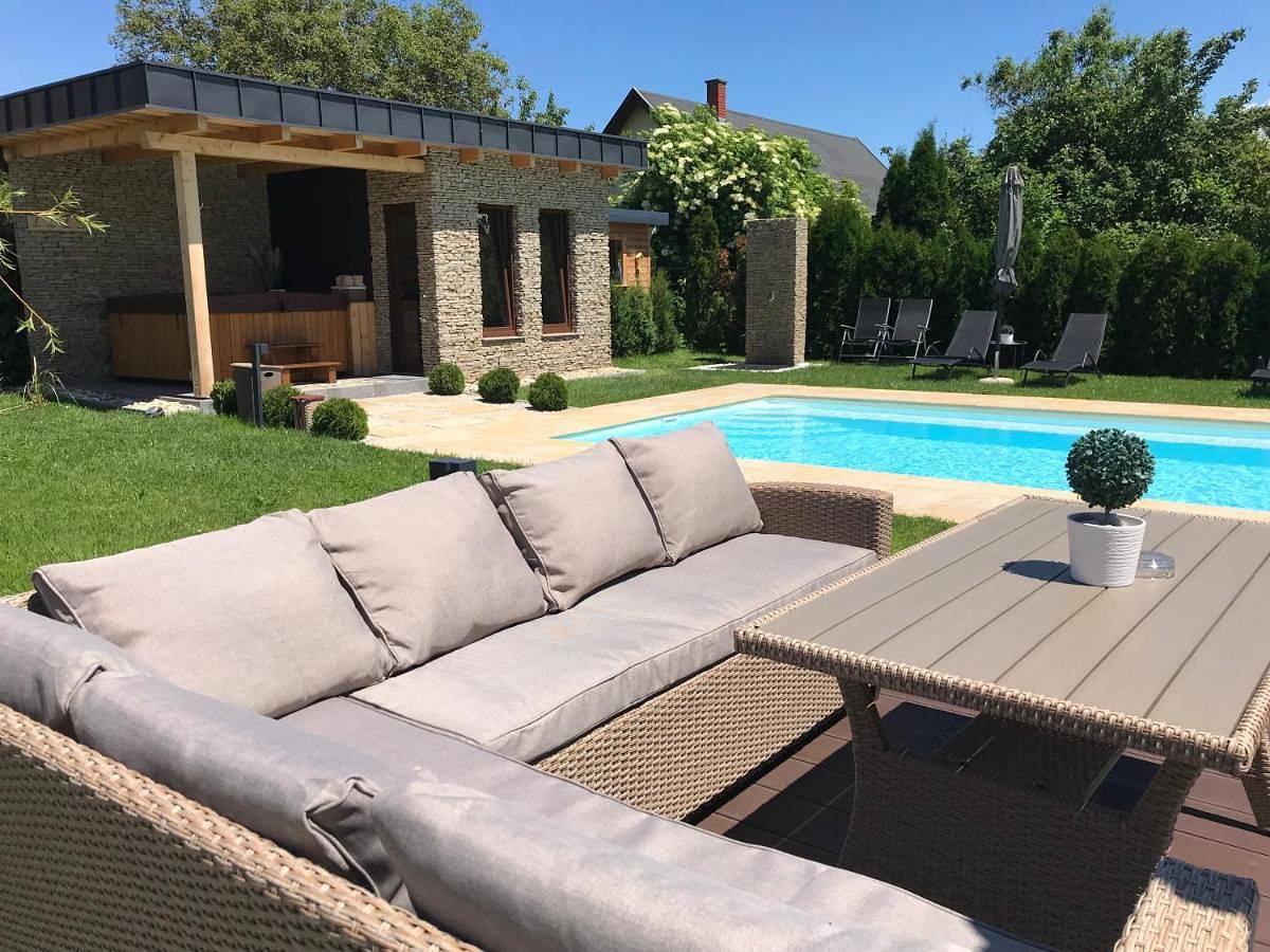 Villa Aruba & Private Spa Suites in Keszthely, Balaton Hochland Nationalpark