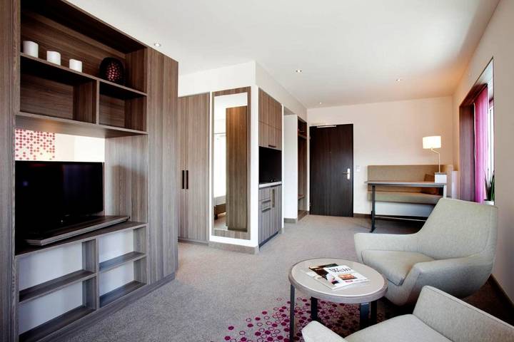 Hôtel pour 3 personnes, avec terrasse à Schaffhausen - 2