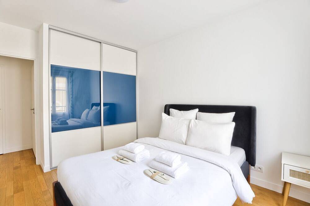 Entire apartment, Puteaux - La défense - 2 chambres in Puteaux, Hauts-de-Seine