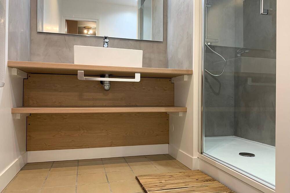 Appartement entier, Grand appartement 90 M au centre de Sainte Marie de Campan in Sainte Marie de Campan, Campan