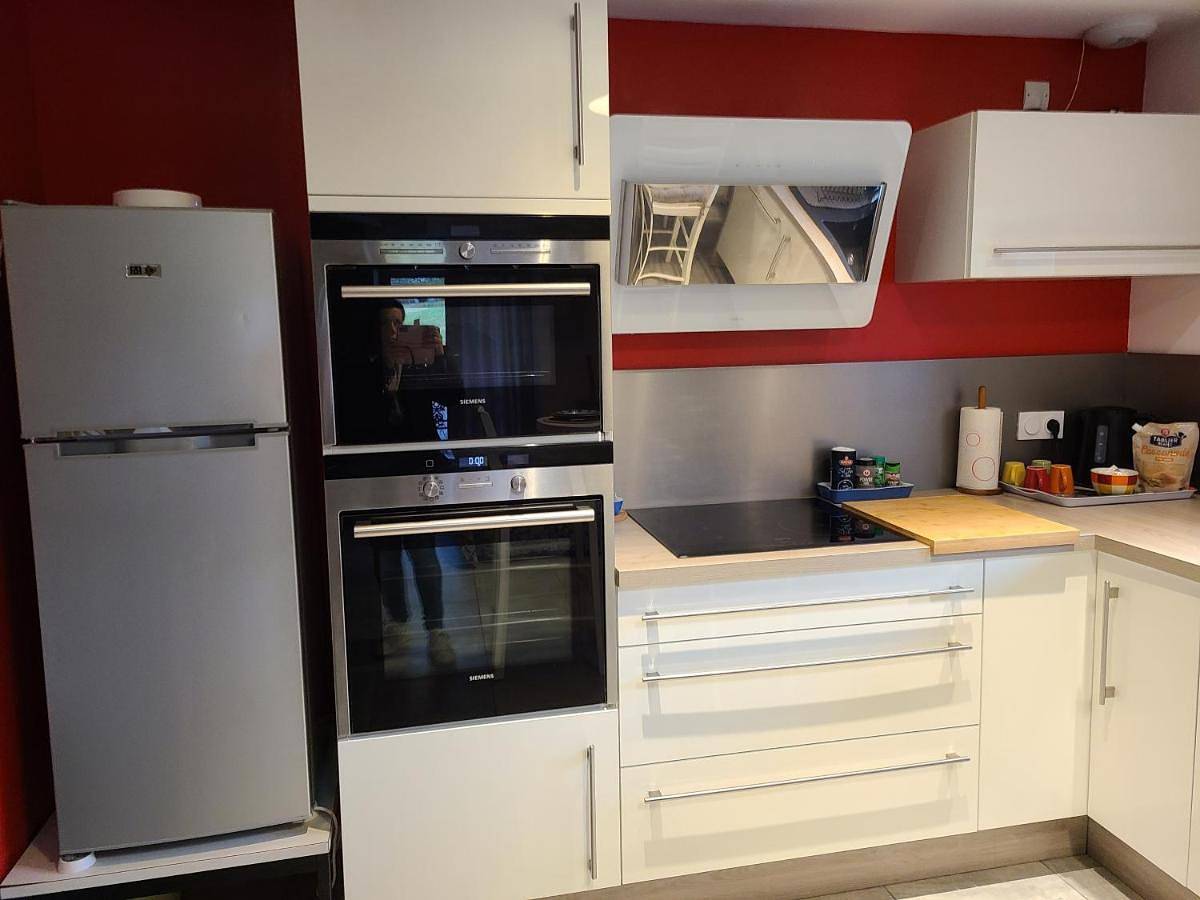 Appartement entier, Two-Bedroom Apartment in Saint-Alban-Leysse, Région de Chambéry