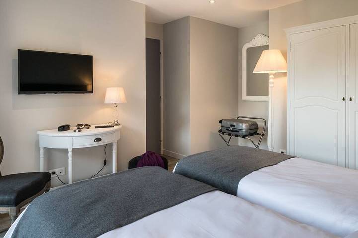 Apartamento entero, Ski Spa, Les 3 Vallées, acogedor apartamento "Aster" vista a la montaña in Brides-les-Bains, Massif de la Vanoise