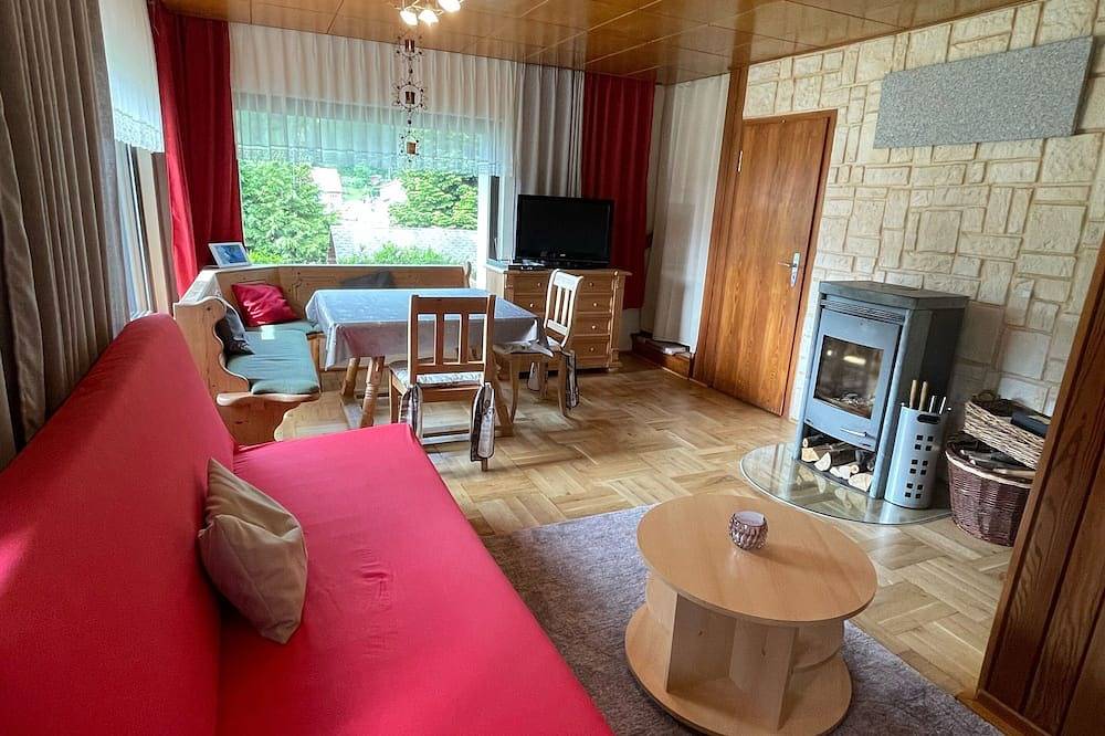 Freistehendes Ferienhaus mit Sauna und  Whirlpool zur individuellen Nutzung in Fehrenbach, Masserberg