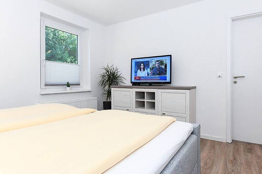Ganze Wohnung, Ferienwohnung Kastanie - Haus Baumkrone in Groß Holum, Neuharlingersiel