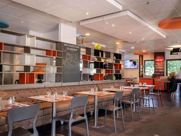 Hôtel pour 4 personnes, avec jardin à Alixan - 3