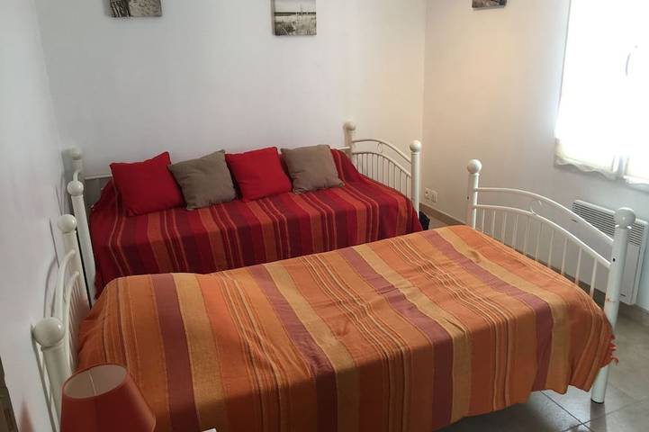 Location de vacances pour 6 personnes, avec terrasse et jardin, animaux acceptés à Les Portes-en-Ré - 2