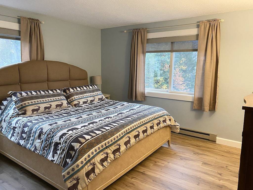 Ganze Wohnung, Apartment mit 2 Schlafzimmern nur wenige Schritte von der Main Street entfernt in Lincoln (NH), Franconia Notch