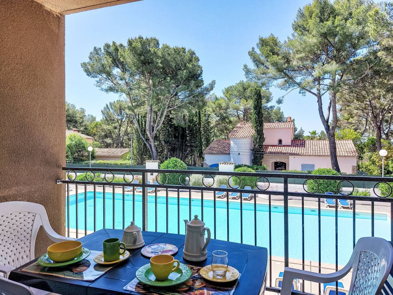 Appartement De Vacances pour 4 Personnes dans Sanary-sur-Mer, Région de Toulon