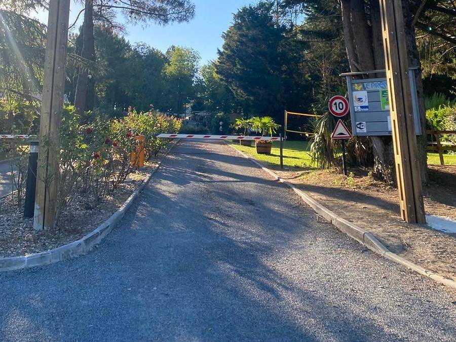 Camping Le Pressoir - Mobilhome 4 personnes - Cottage 2Ch 4 Pers. Pmr in Petit-Palais-et-Cornemps, Région de Libourne