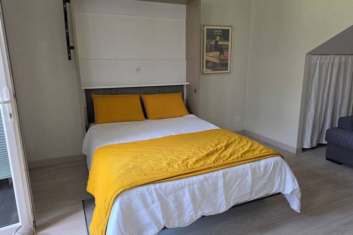 Apartamento entero, Cozy apartment with a terrace and private parking – In the heart of the Basque Country in Saint-Pée-sur-Nivelle, Region de Bayona