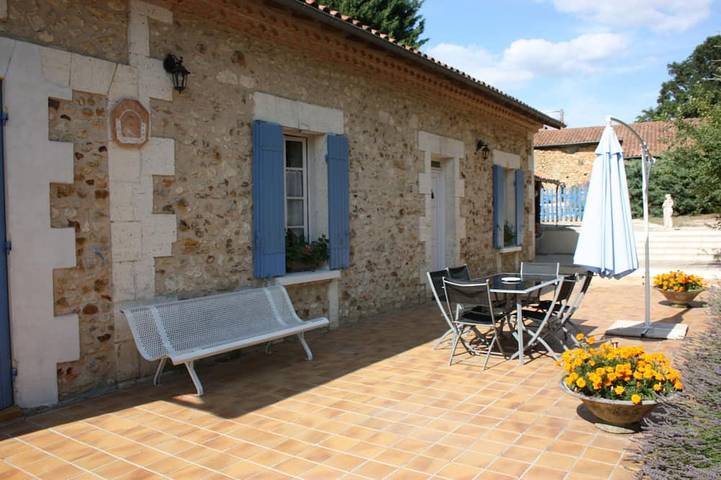 Location de vacances pour 6 personnes, avec Terrasse et Jardin à Saint-Vincent-Jalmoutiers