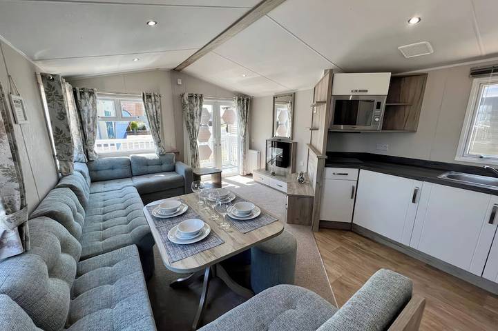Cottage for 8 people, with pool, with pets in Hayling Island