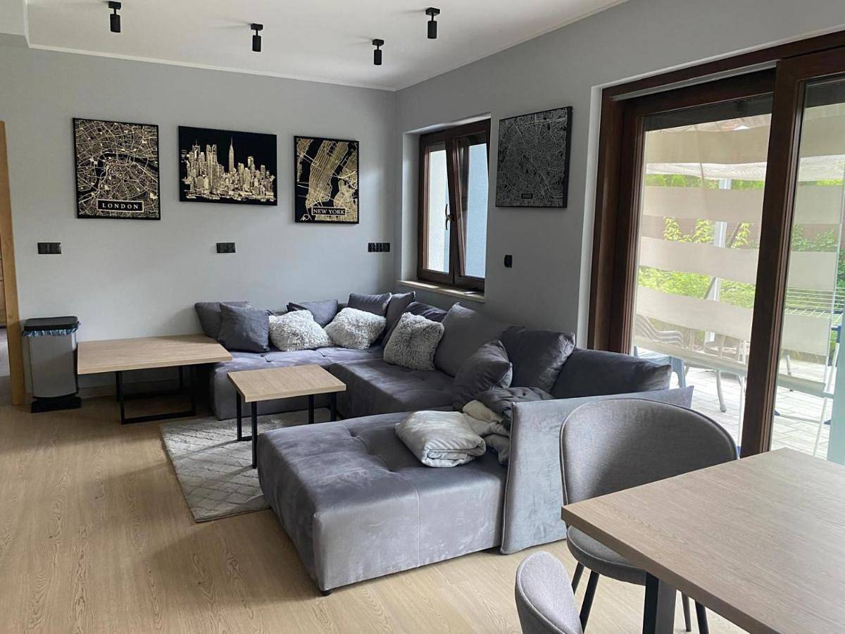 Cały apartament wypoczynkowy, Arcadia Home in Będzin, Śląsk