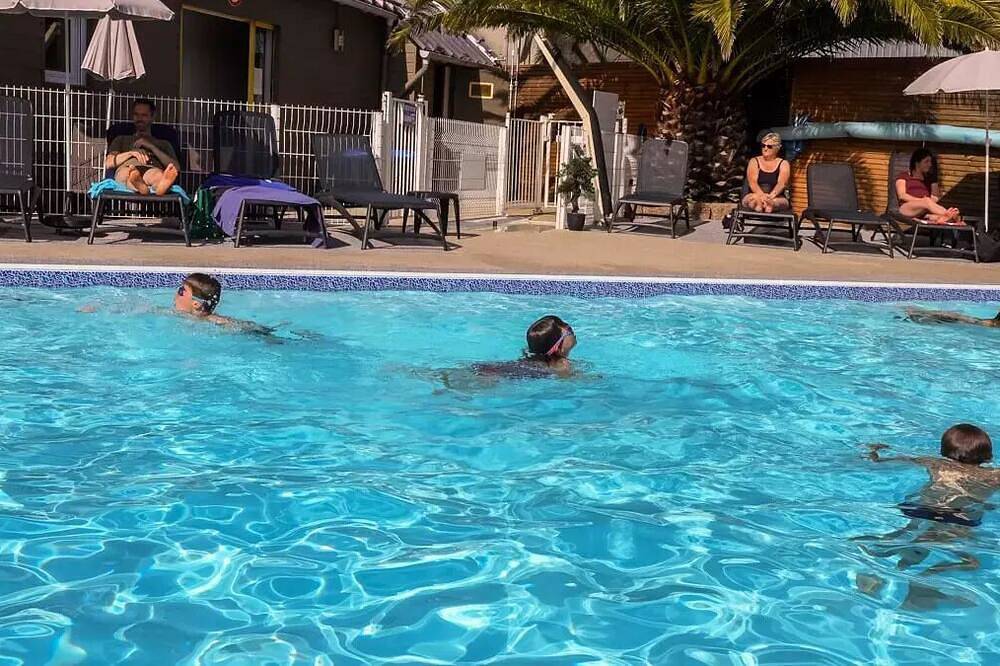 West Camping *** - Mobilhome Standard 20m2 - 1 bedroom under pine trees 2 people in La Clarté (Perros-Guirec), Perros-Guirec