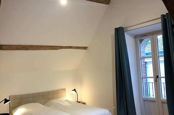 Gîte pour 7 personnes, avec jardin et piscine à Tosny - 3