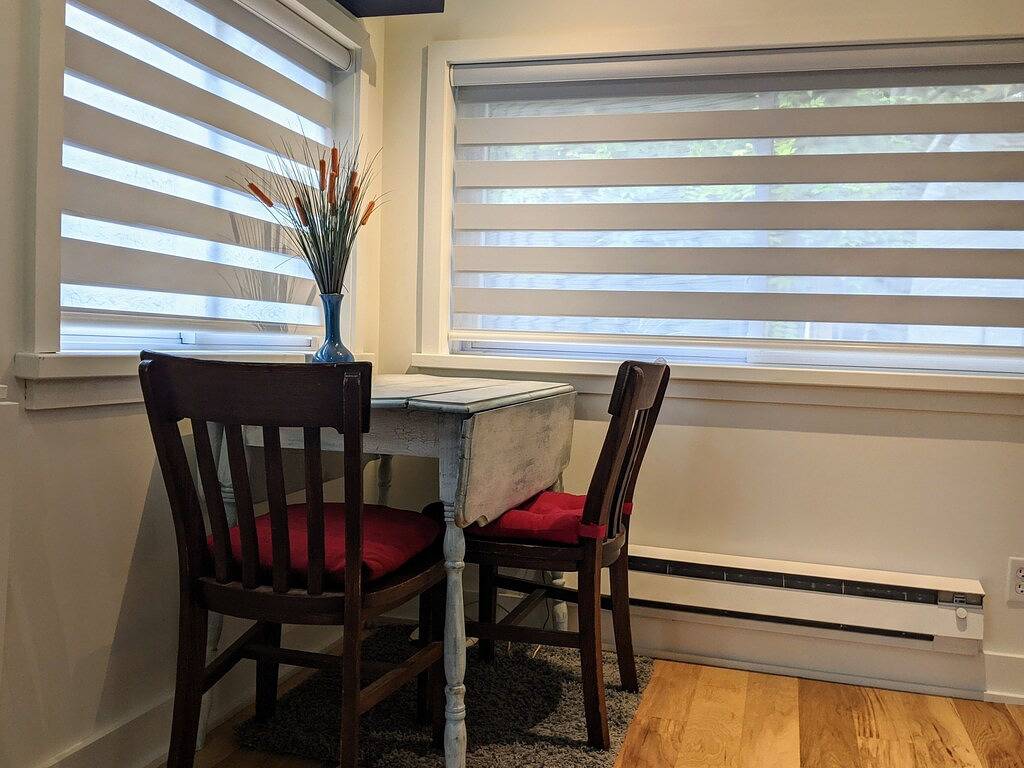 Entire apartment, Adorable mini-house in heart of Trinity Bellwoods in Toronto, Lake Ontario (Canada)