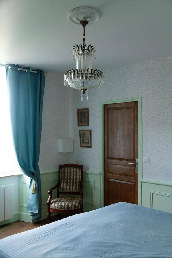 Chambre d’hôte pour 2 personnes, avec vue et jardin à Saint-Benoît-du-Sault