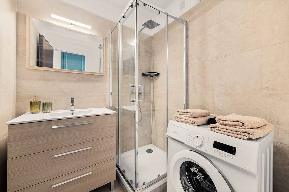 Entire apartment, Superb studio - River access in Vals-les-Bains, Parc naturel régional des Monts d'Ardèche