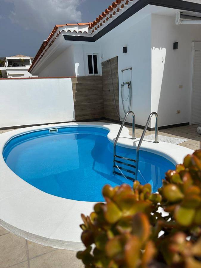 Casa rural para 6 personas, con terraza además de piscina y vistas, Se admiten mascotas en Santiago del Teide