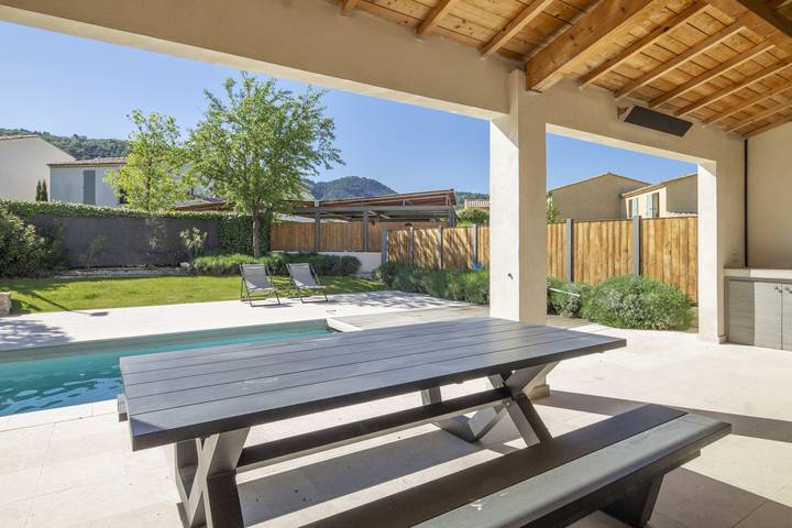 Location de vacances pour 8 personnes, avec jardin et terrasse à Malaucène - 4