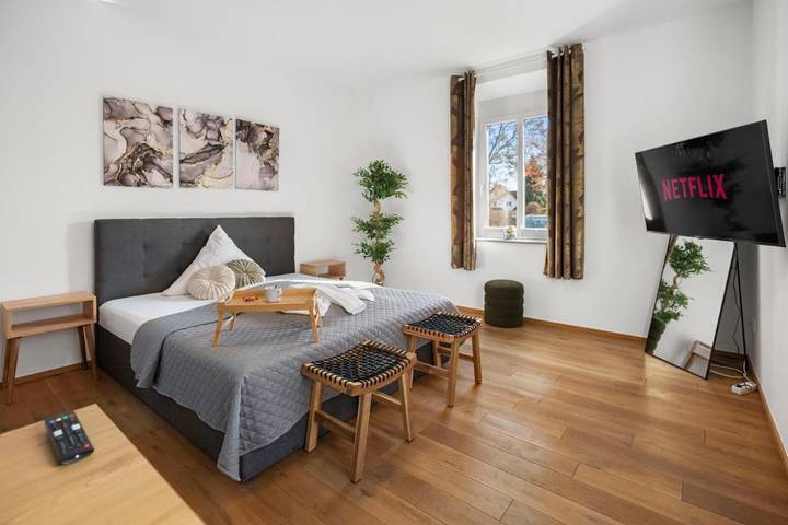 Ferienwohnung für 9 Personen, mit Garten