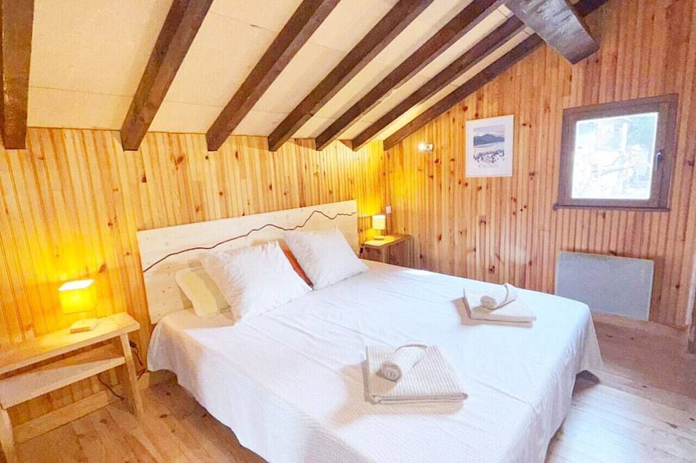 Chalet La Caza Audelou*T5*Vue Lac Vallée*parking* in Réal, Parc naturel régional des Pyrénées catalanes