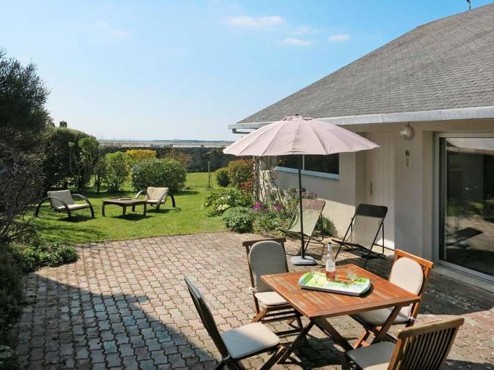 Location de vacances pour 4 personnes, avec terrasse à Regnéville-sur-Mer
