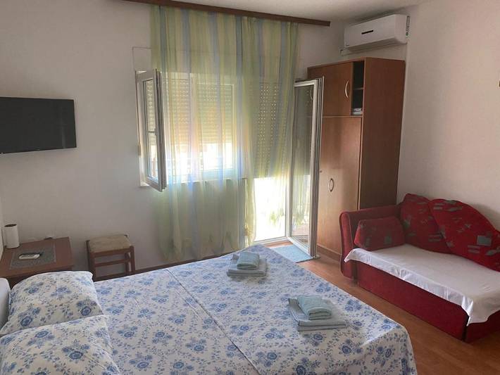 Maison d’hôte pour 2 personnes, avec jardin ainsi que vue et terrasse à Trogir - 2