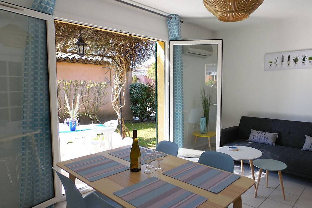 Maison 45 M² Avec Piscine in Montboucher-sur-Jabron, Région de nyons