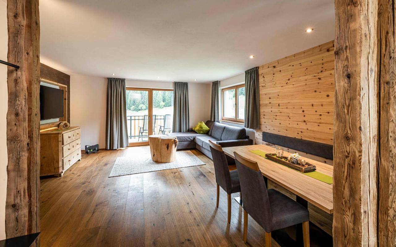 Ganze Wohnung, Unterlutaschg-Chalet Appartement am Hof in Schlinig, Mals
